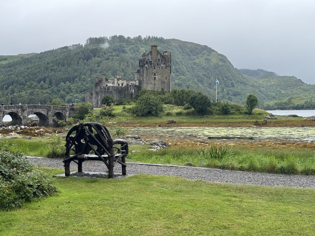 Solo Female Travel in Scotland: Edinburgh, Inverness, and the Scottish Highlands